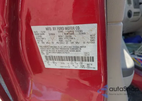 2008 Ford Escape Xlt z USA, uszkodzony, nr VIN 1FMCU93128KC67811